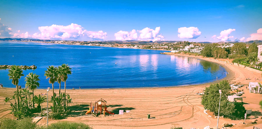 Estepòna Beach